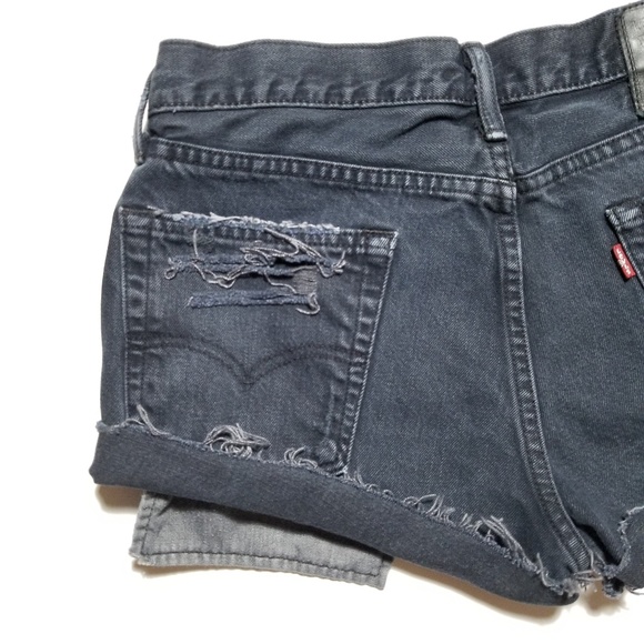 Levi's 514 Distressed Cut Off Jean Shorts - Picture 7 of 8